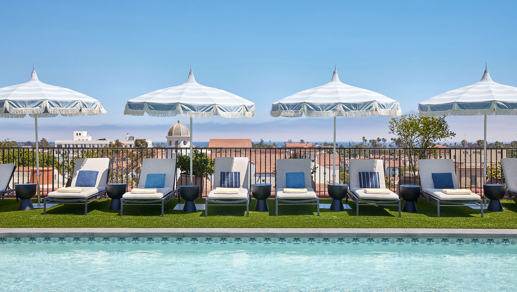 Canary Rooftop Pool