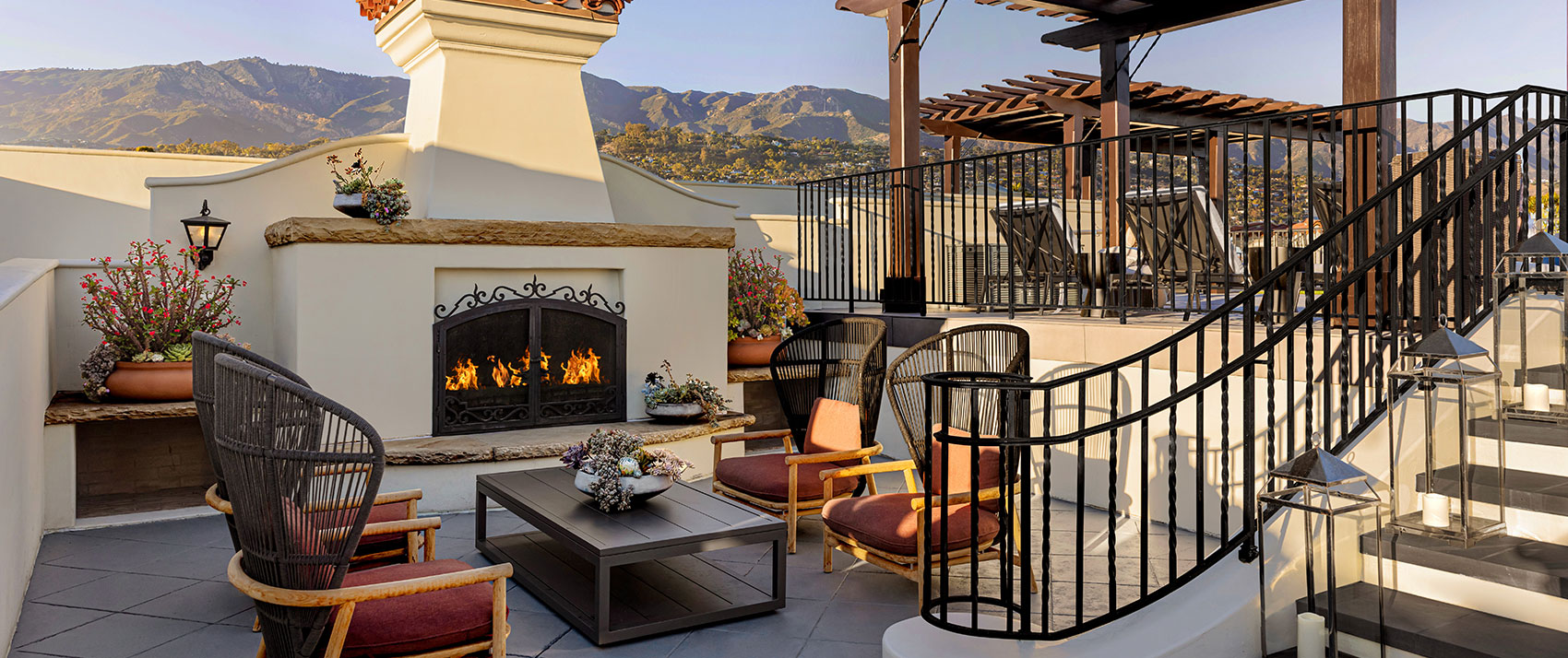 Rooftop Fireplace Lounge